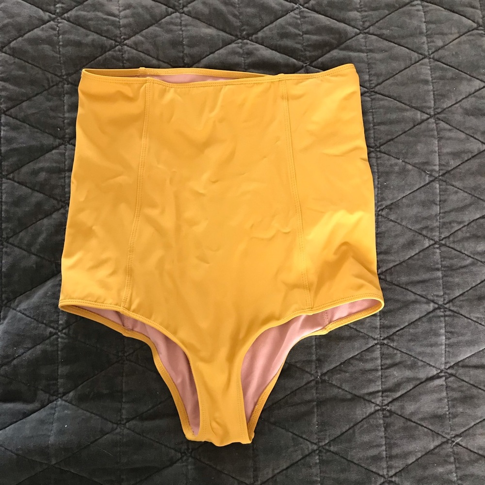 Kortni Jeane extended high waisted bottoms